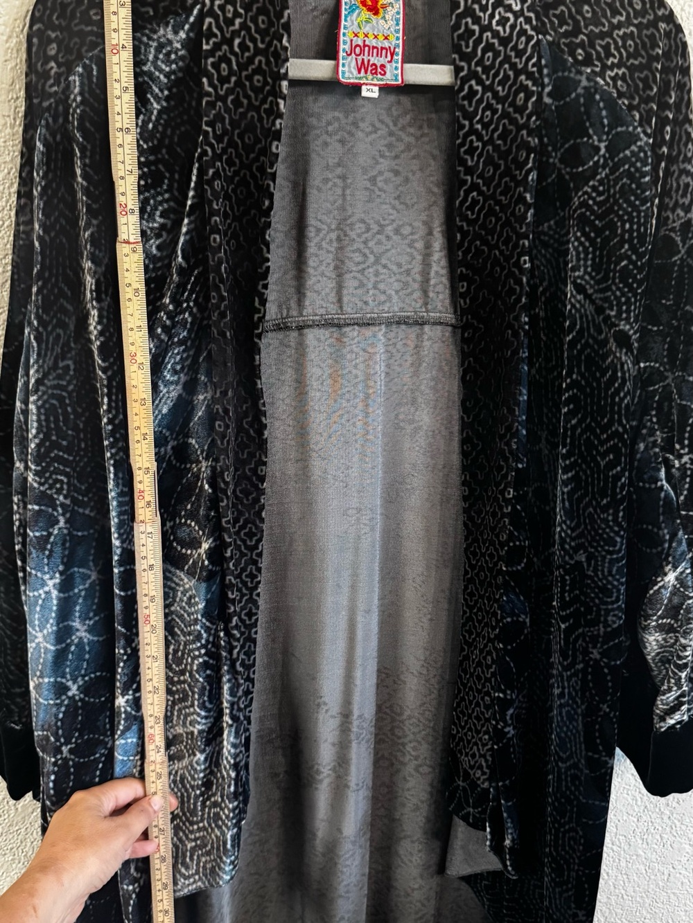 Johnny Was BOHO-LUXE Kimono XL and Silver Velvet Open Front Draped Cardigan - Picture 6 of 10